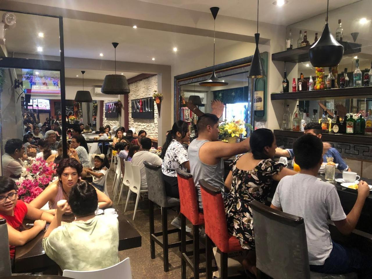 Rizzo Plaza Hotel Tumbes Kültér fotó