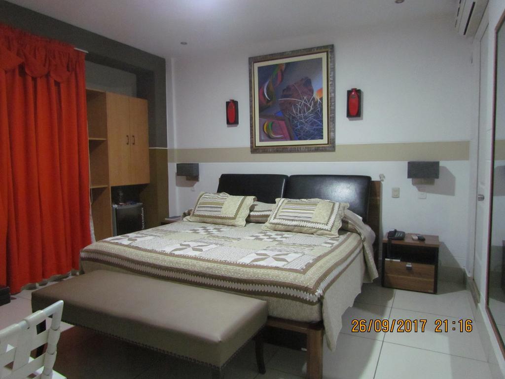 Rizzo Plaza Hotel Tumbes Kültér fotó