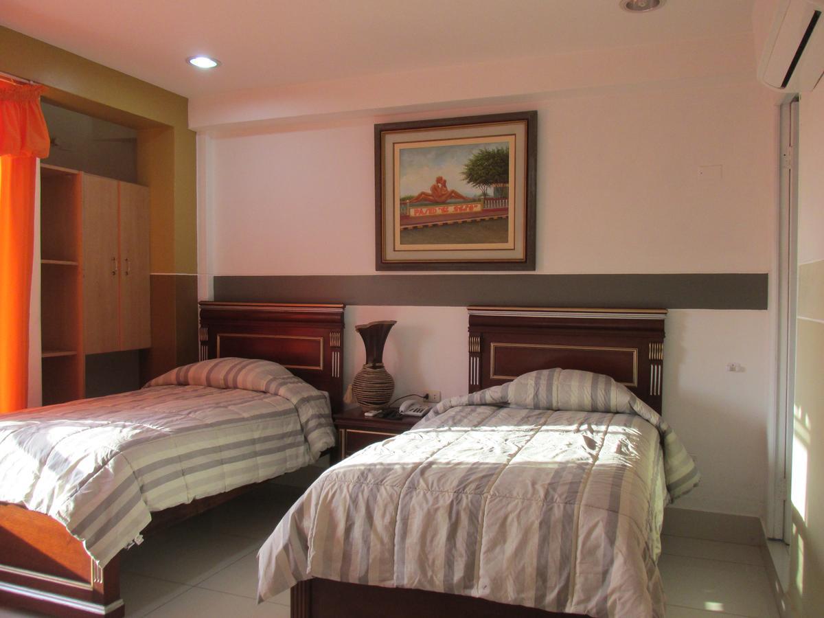 Rizzo Plaza Hotel Tumbes Kültér fotó